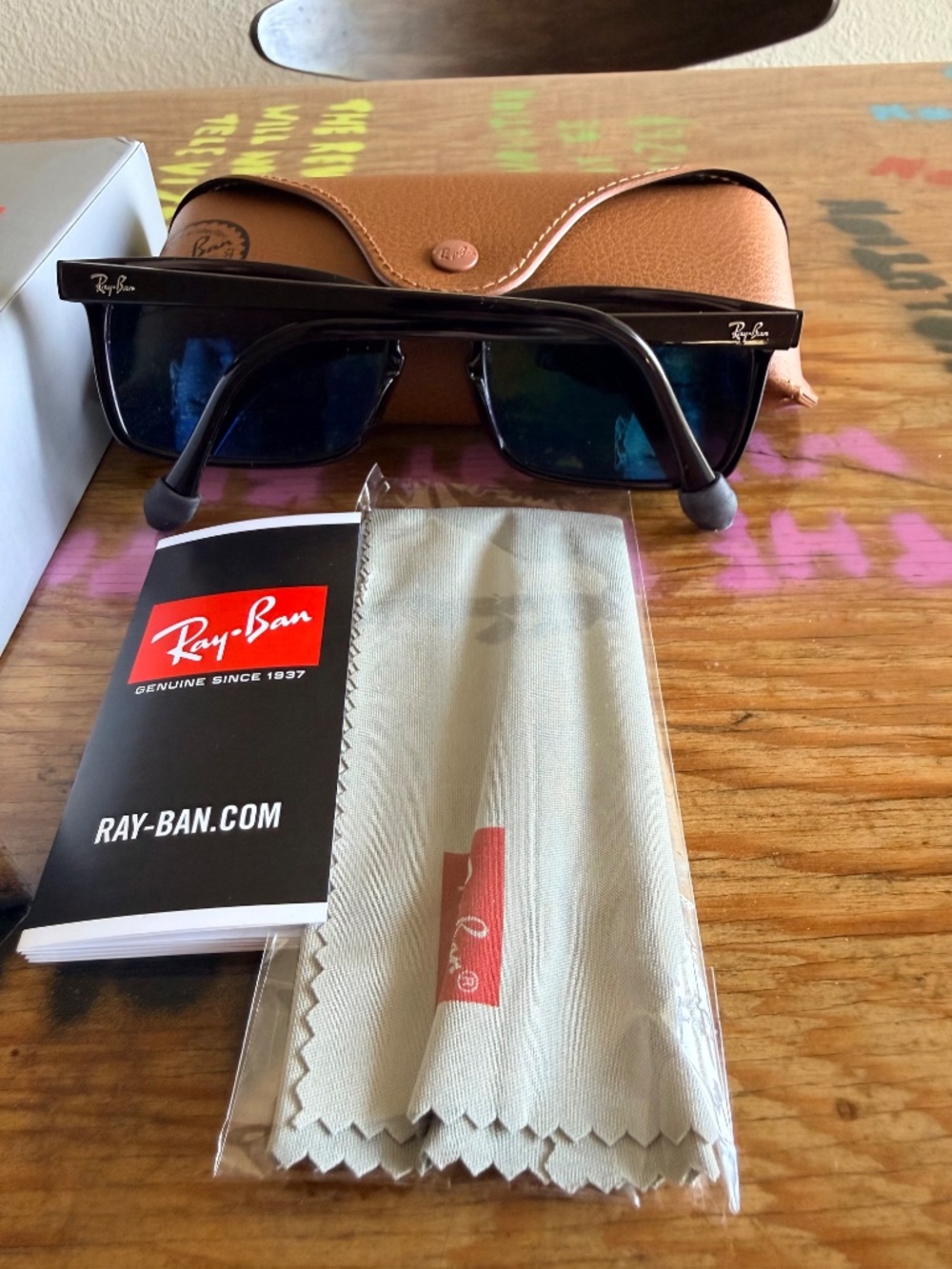 Men’s Ray-Ban 0RB4435 Polarized Sunglasses - Picture 3 of 12